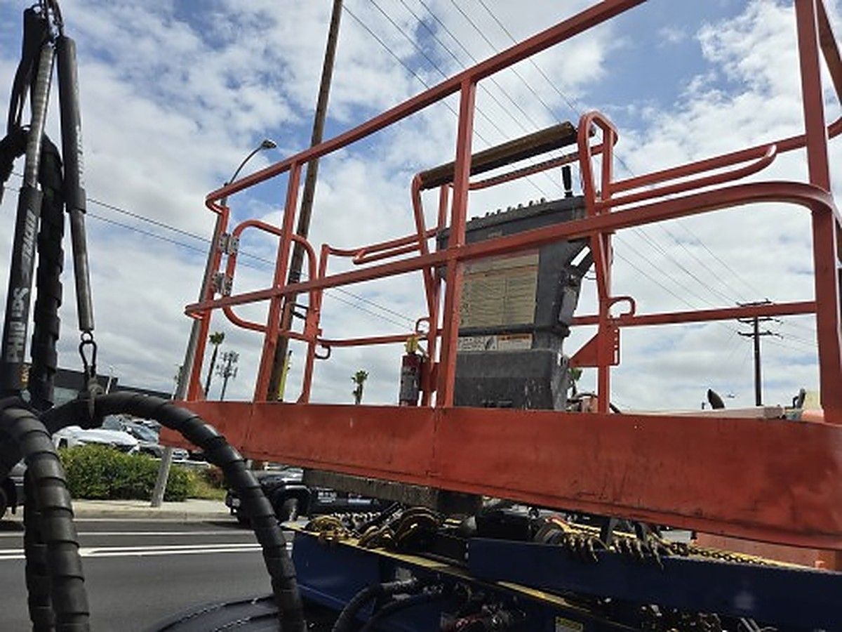 JLG 400S photo 2