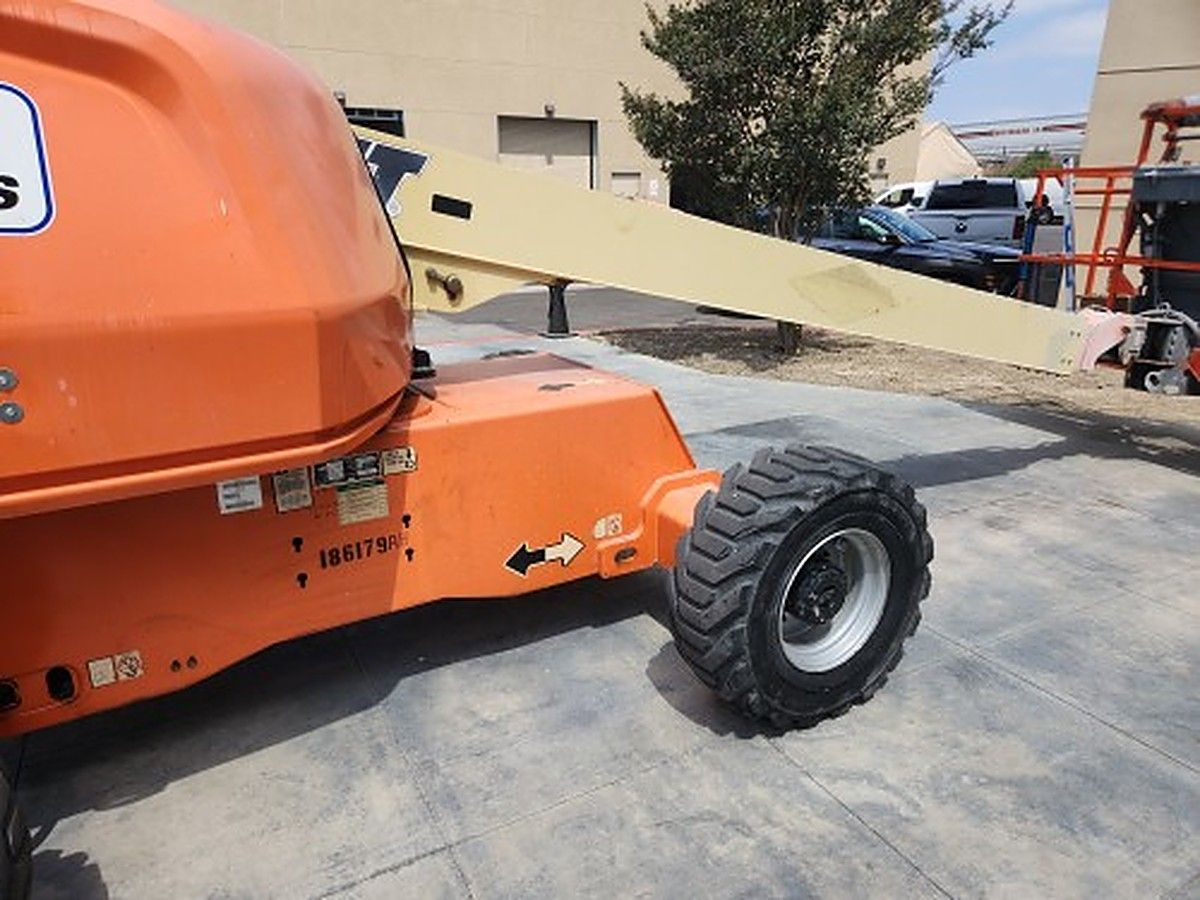 JLG 400S photo 9