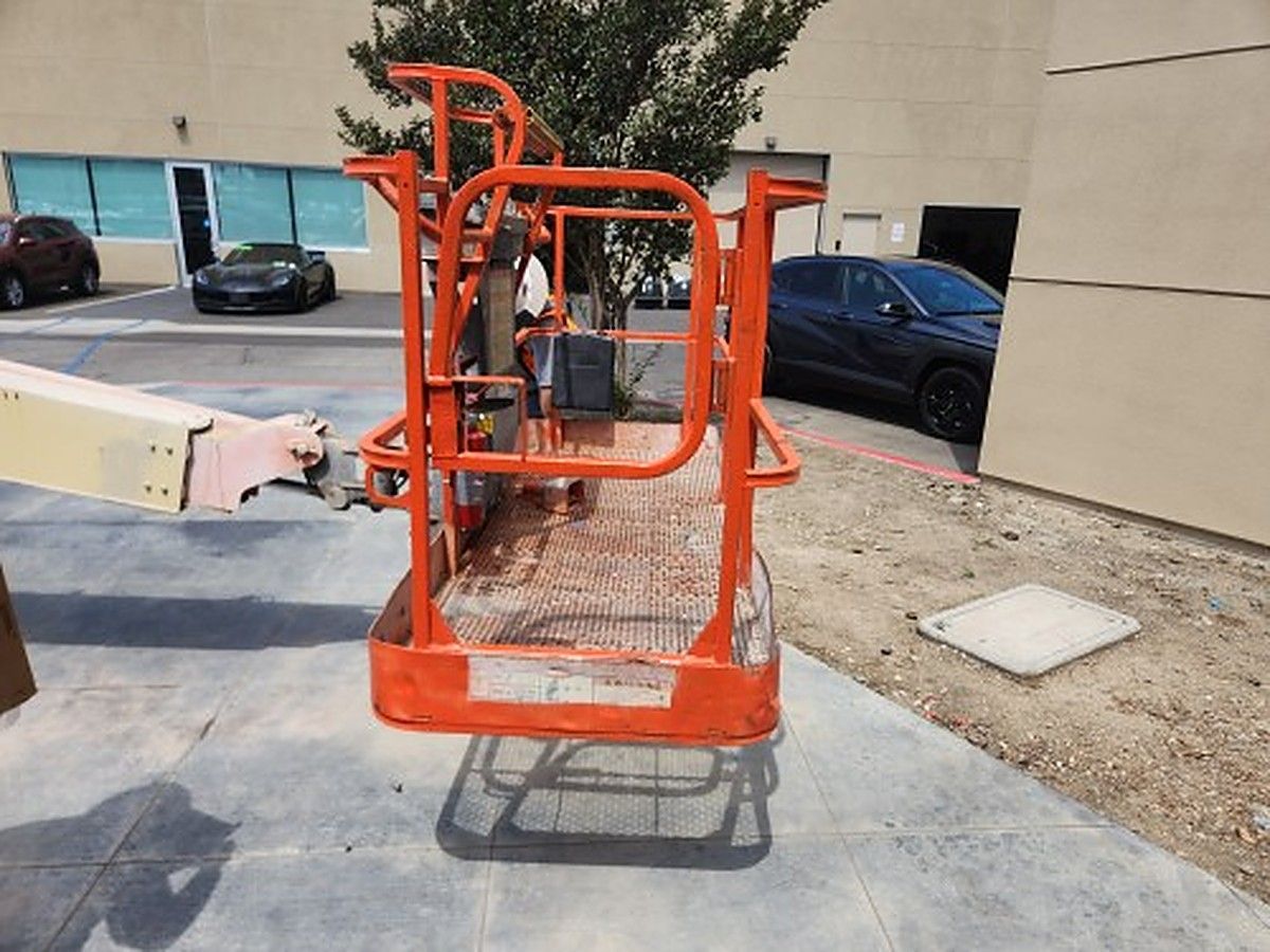 JLG 400S photo 10