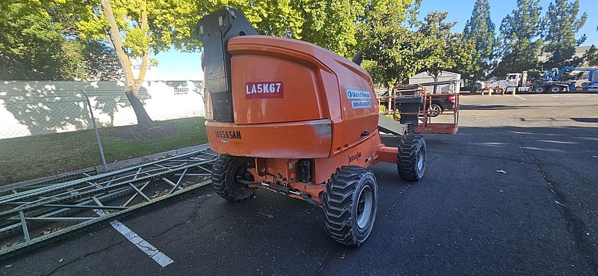 JLG 400S photo 2