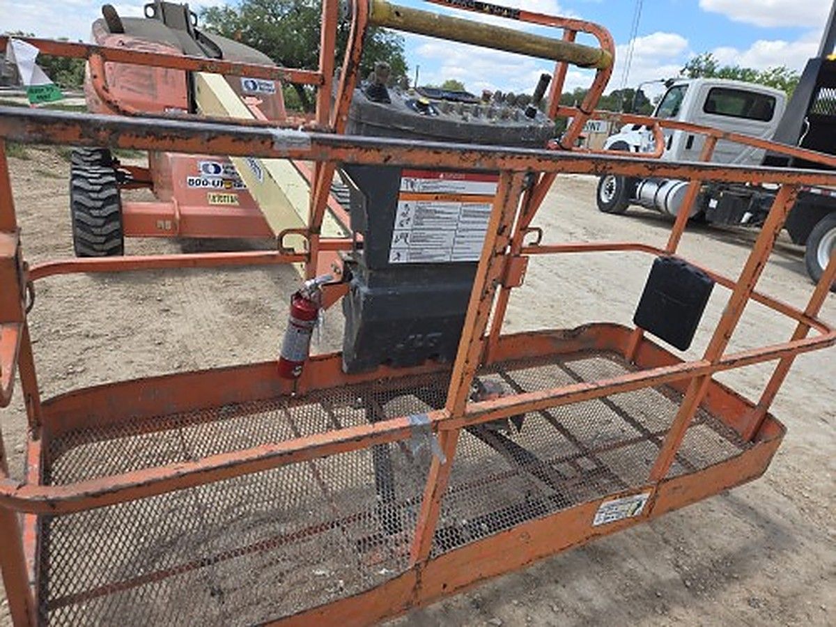 JLG 400S photo 5