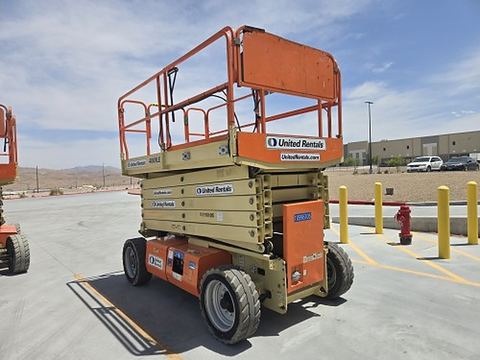 2017 JLG 4069LE Scissor Lift 39-40' Electric