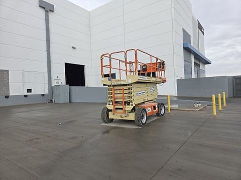 2017 JLG 4069LE Scissor Lift 39-40' Electric