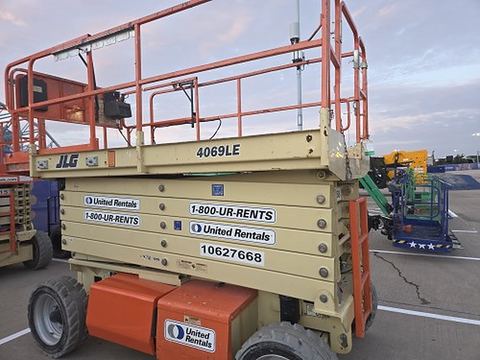2017 JLG 4069LE Scissor Lift 39-40' Electric