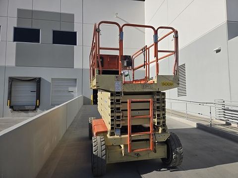 2017 JLG 4069LE Scissor Lift 39-40' Electric