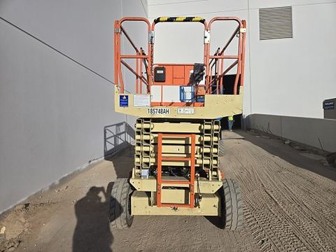 2017 JLG 4069LE Scissor Lift 39-40' Electric