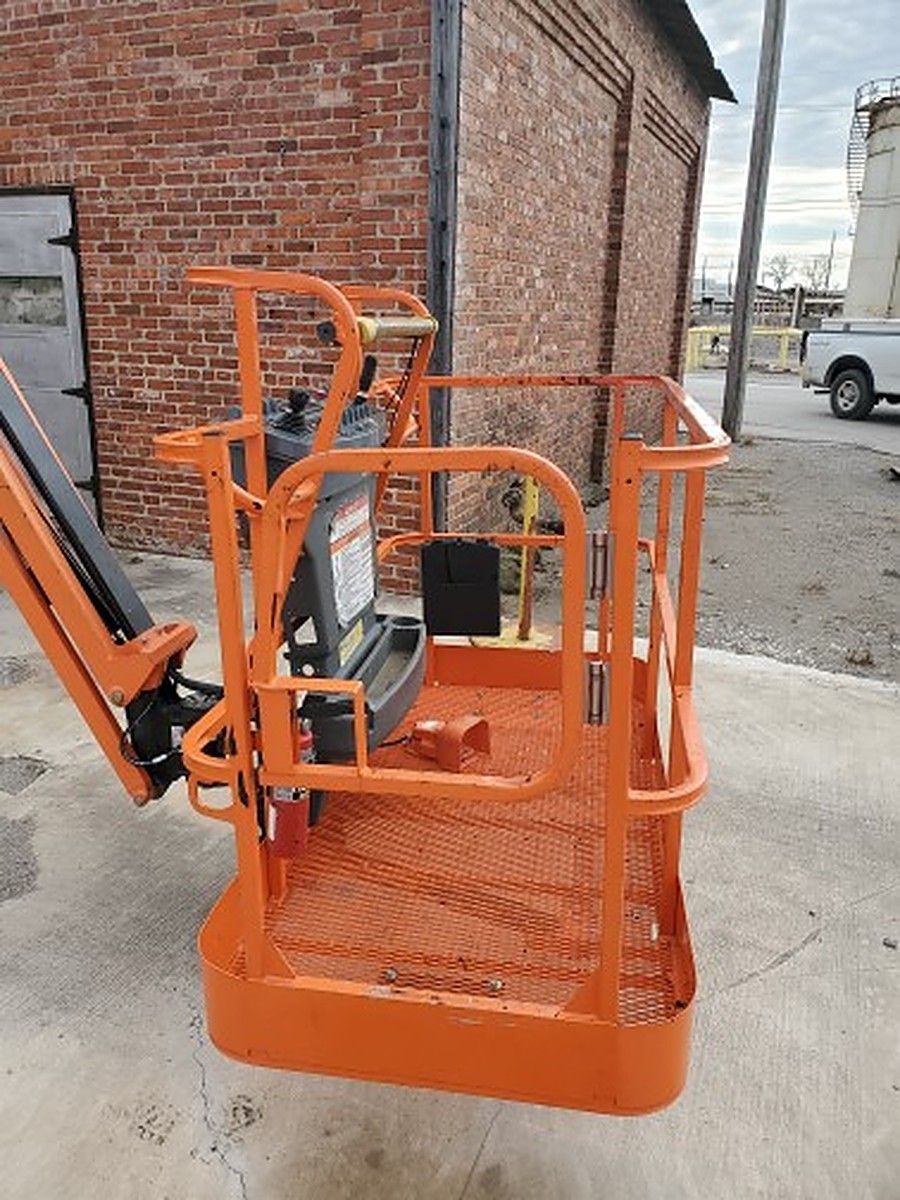 JLG 450AJ photo 2