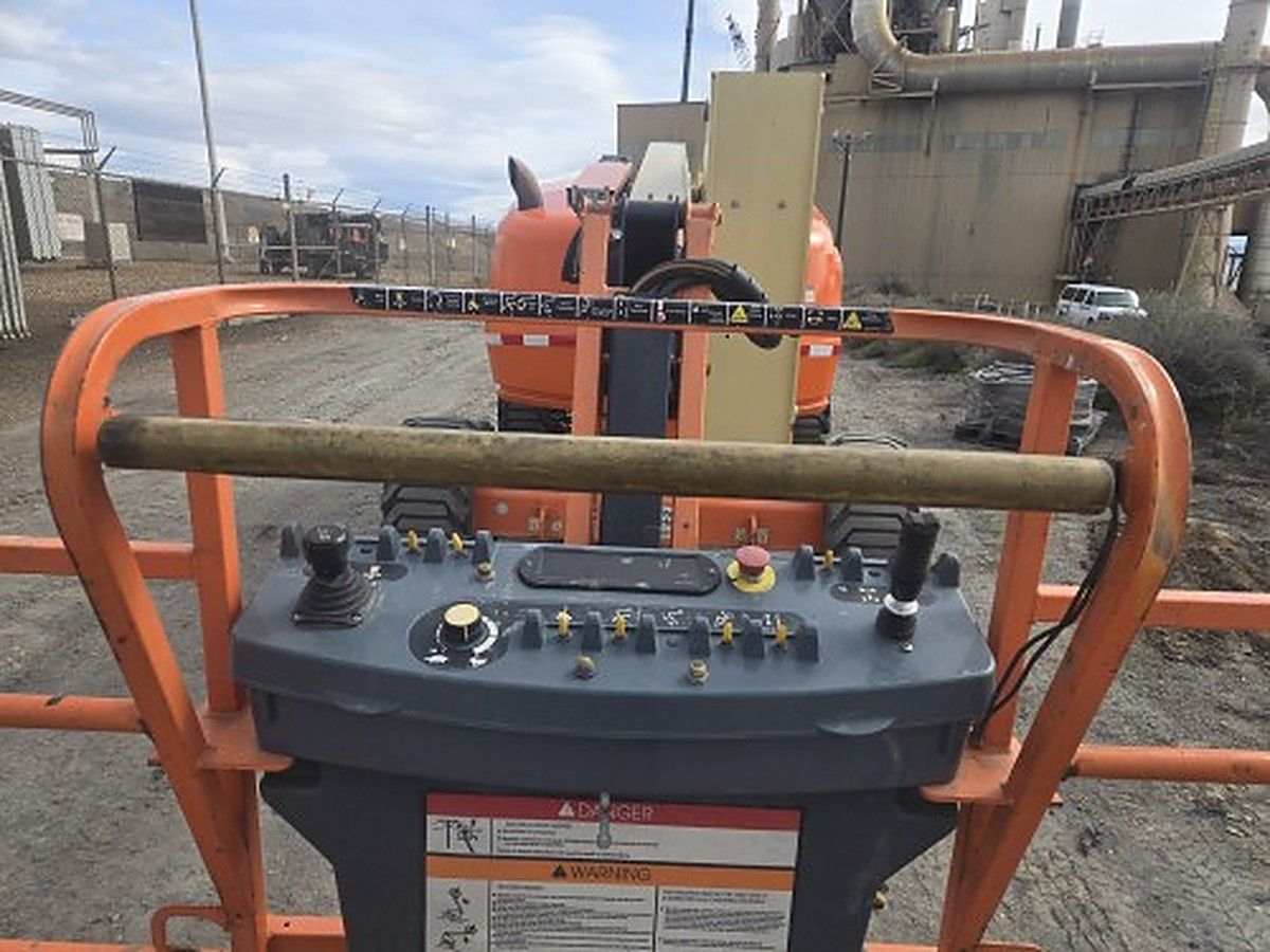 JLG 450AJ photo 8