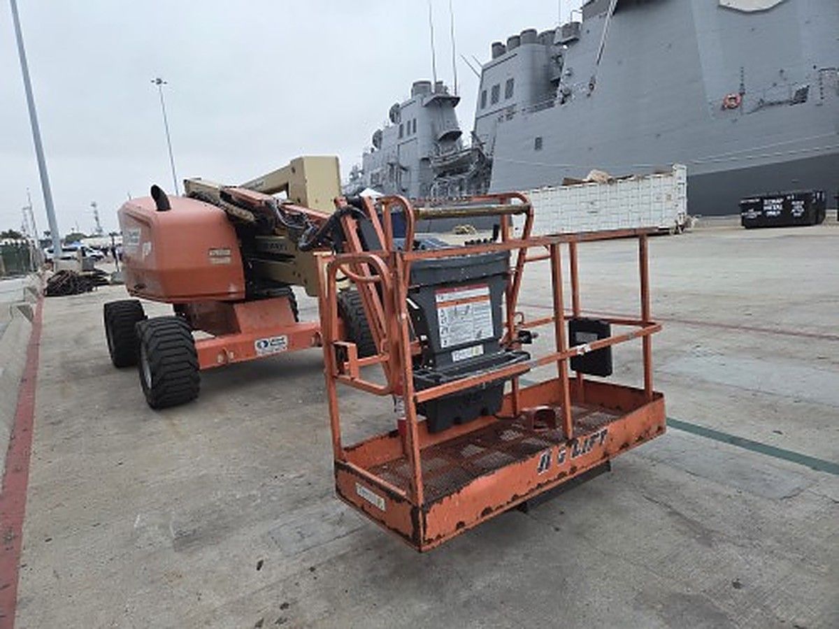 JLG 450AJ photo 2