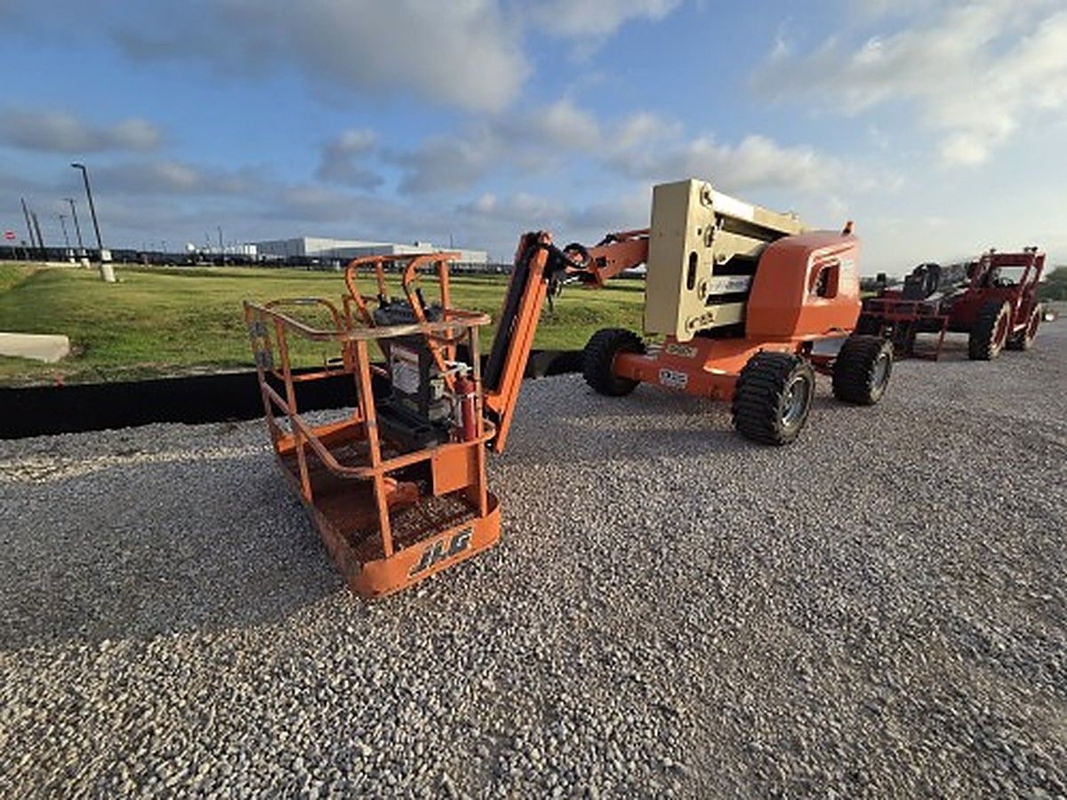 JLG 450AJ photo 2