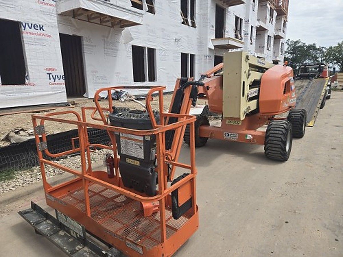 JLG 450AJ photo 2