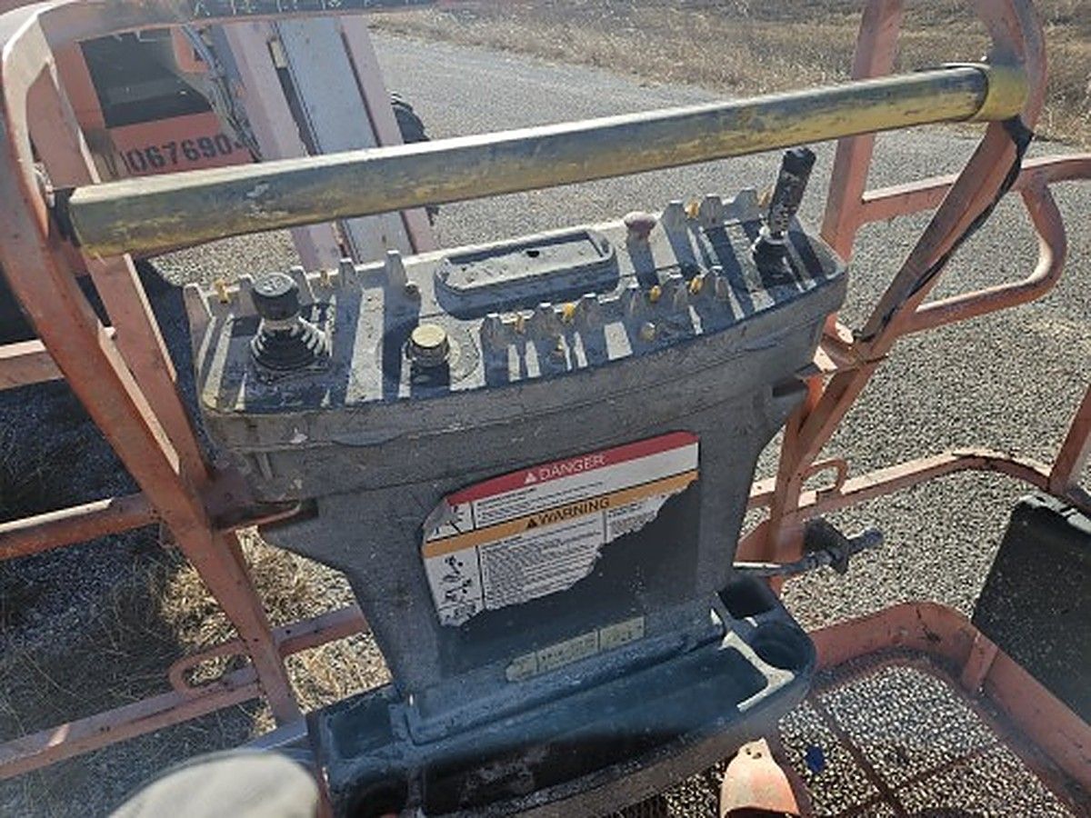 JLG 450AJ photo 9