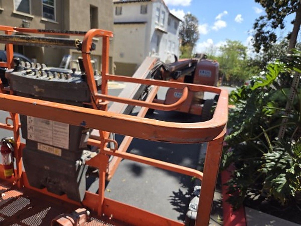 JLG 460SJ photo 2