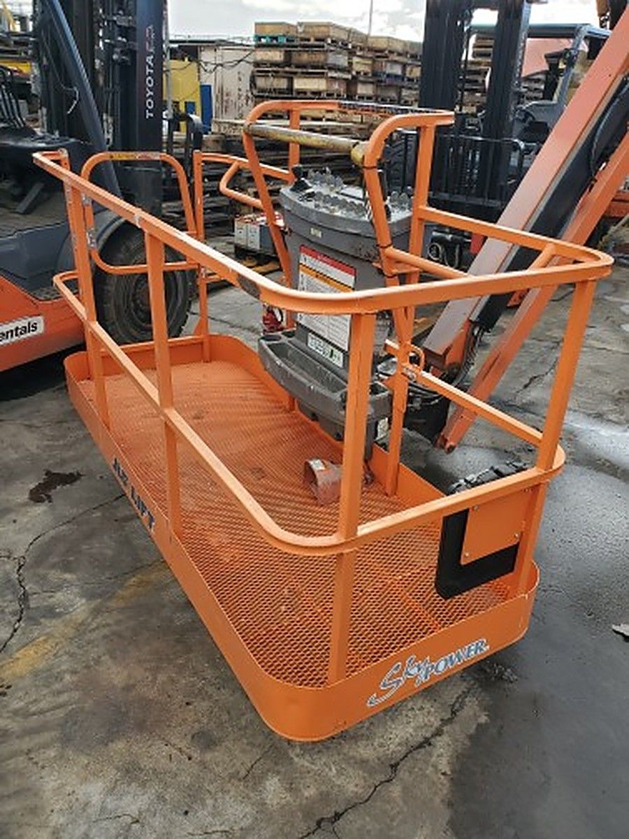 JLG 460SJ photo 16