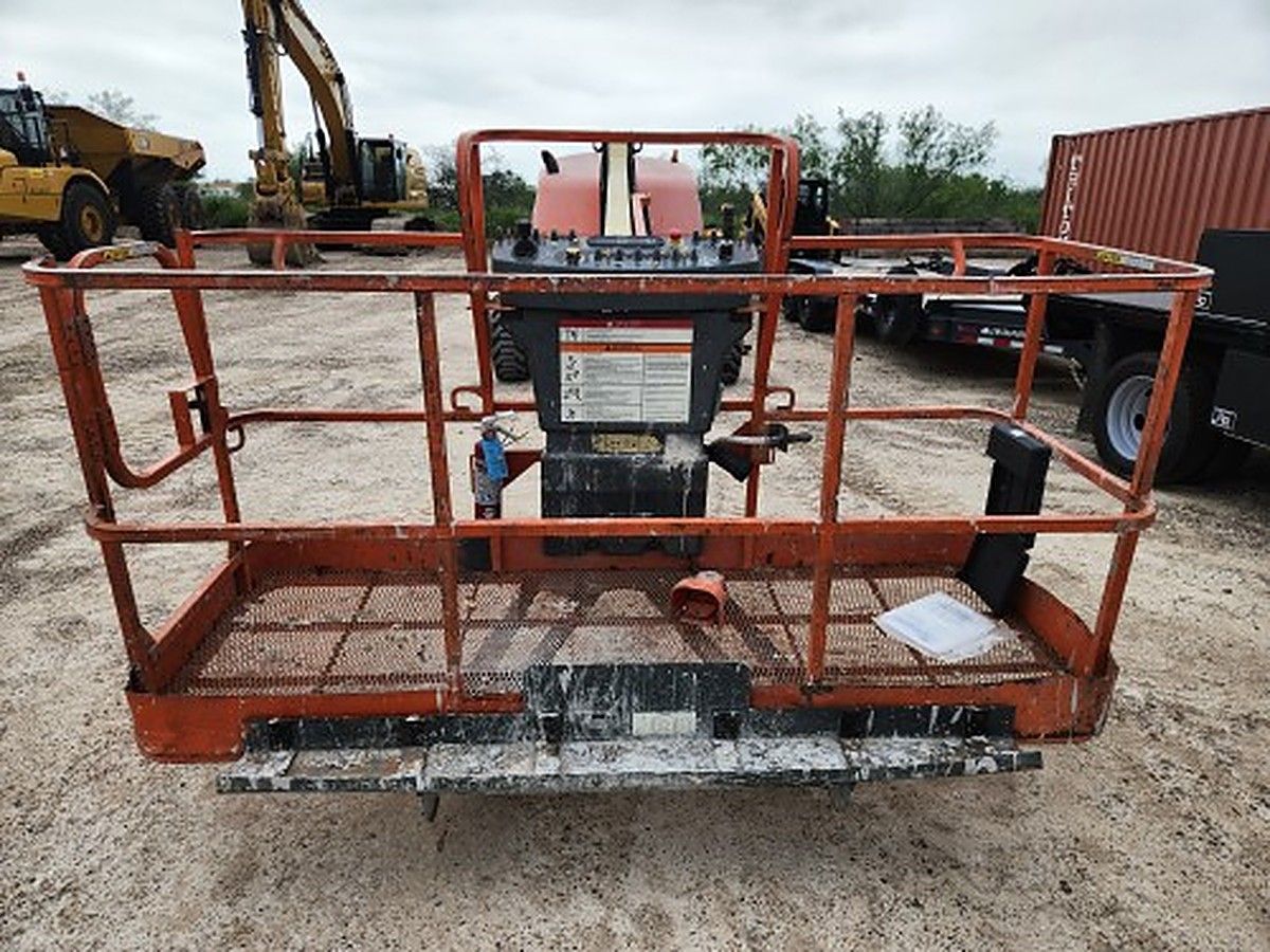 JLG 460SJ photo 4