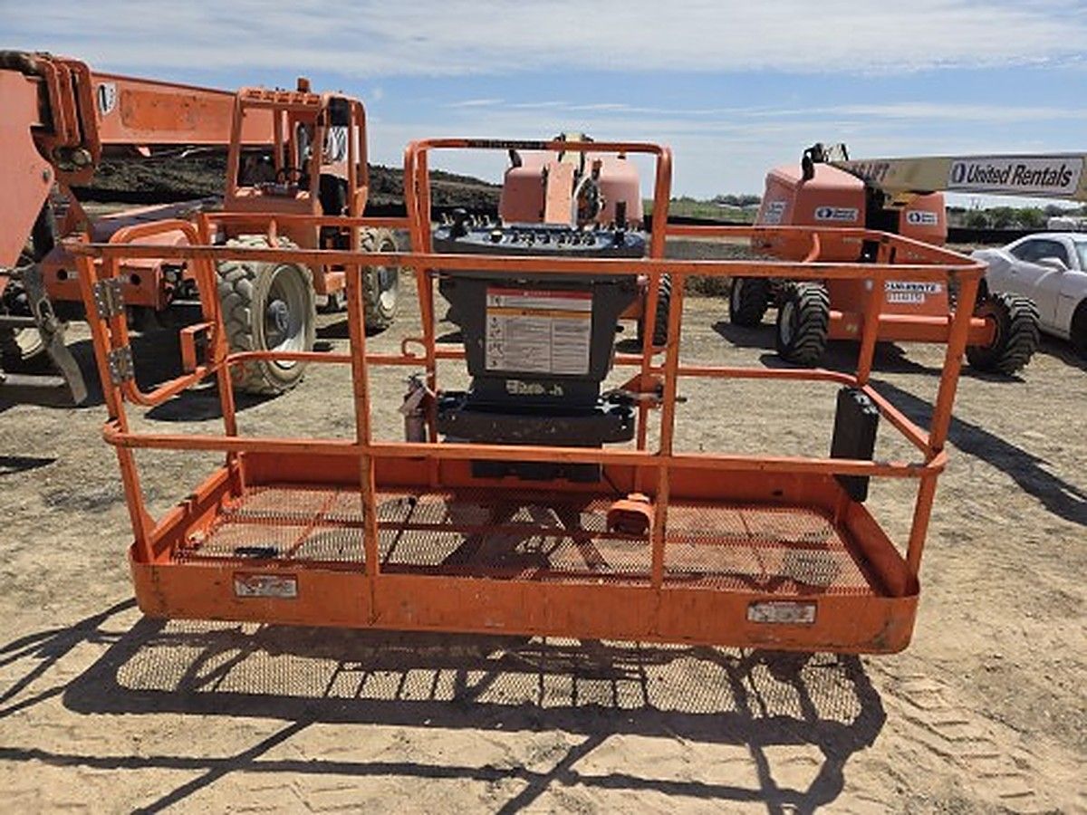 JLG 460SJ photo 4