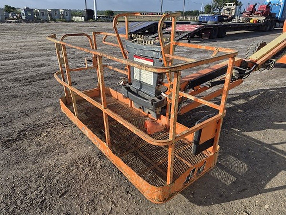 JLG 460SJ photo 5