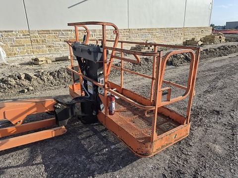 2017 JLG 460SJ Boom 45-50' Telescopic 4Wd