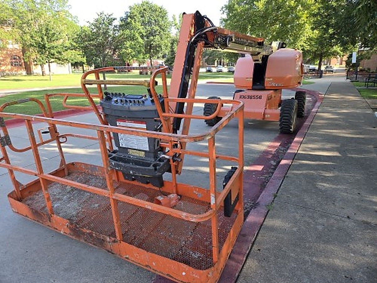 JLG 460SJ photo 2