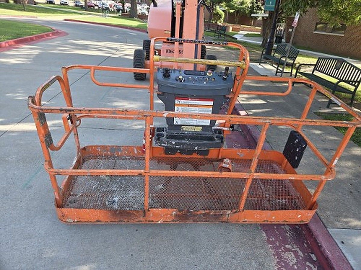 JLG 460SJ photo 7