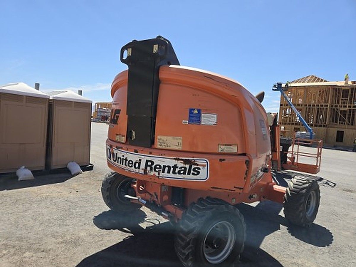 JLG 460SJ photo 2