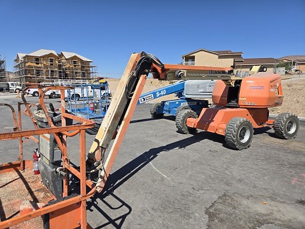 JLG 460SJ photo 9