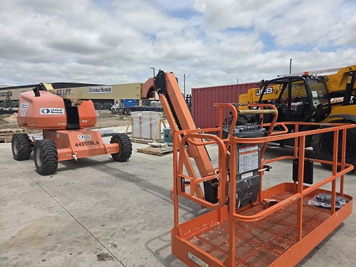 JLG 460SJ photo 2