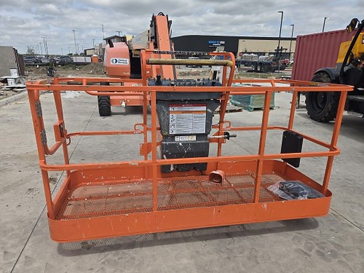 JLG 460SJ photo 8