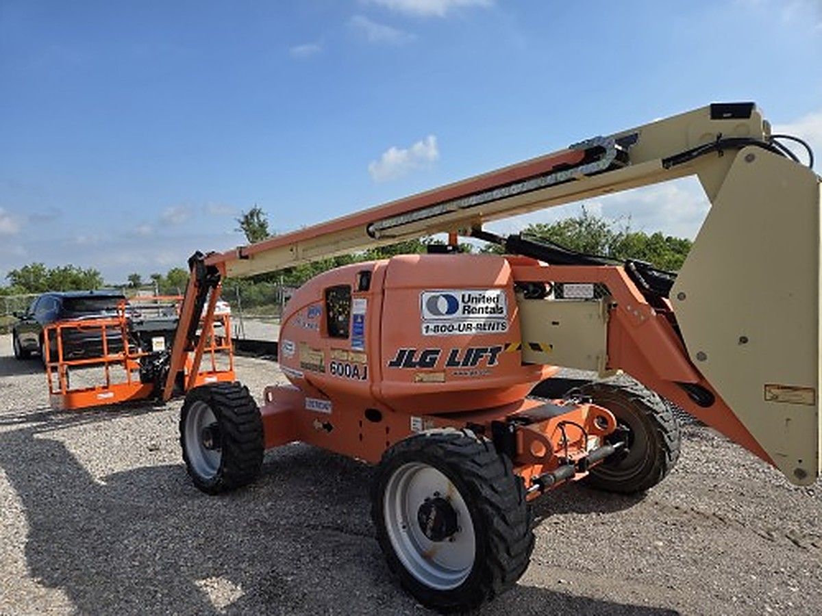 JLG 600AJ photo 3