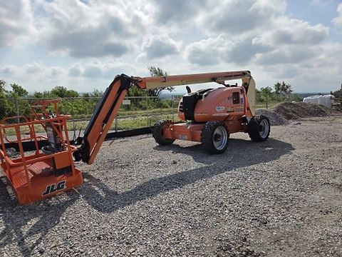 2017 JLG 600AJ Boom 60-64' Articulating