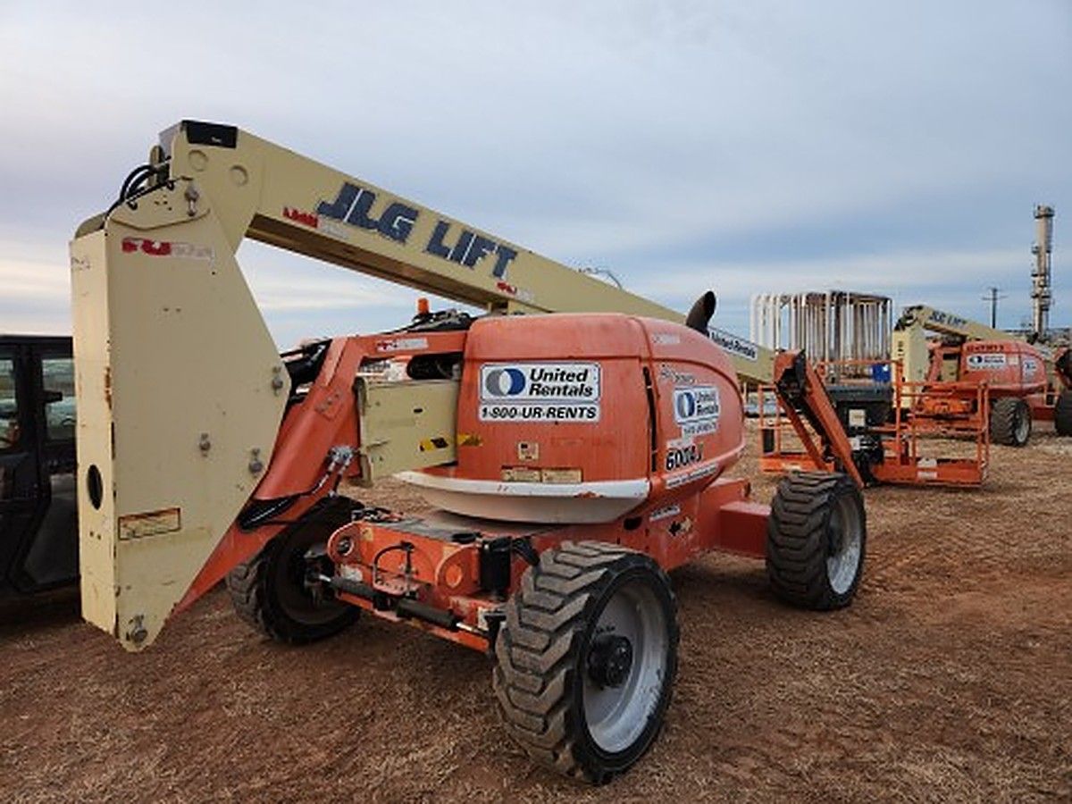 JLG 600AJ photo 2