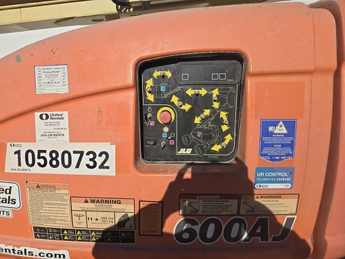 JLG 600AJ photo 2