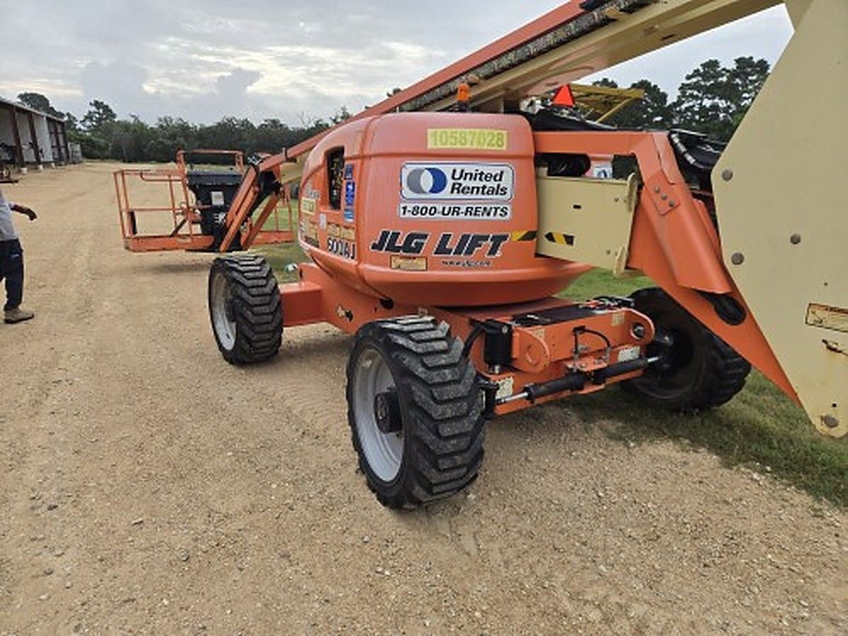JLG 600AJ photo 2