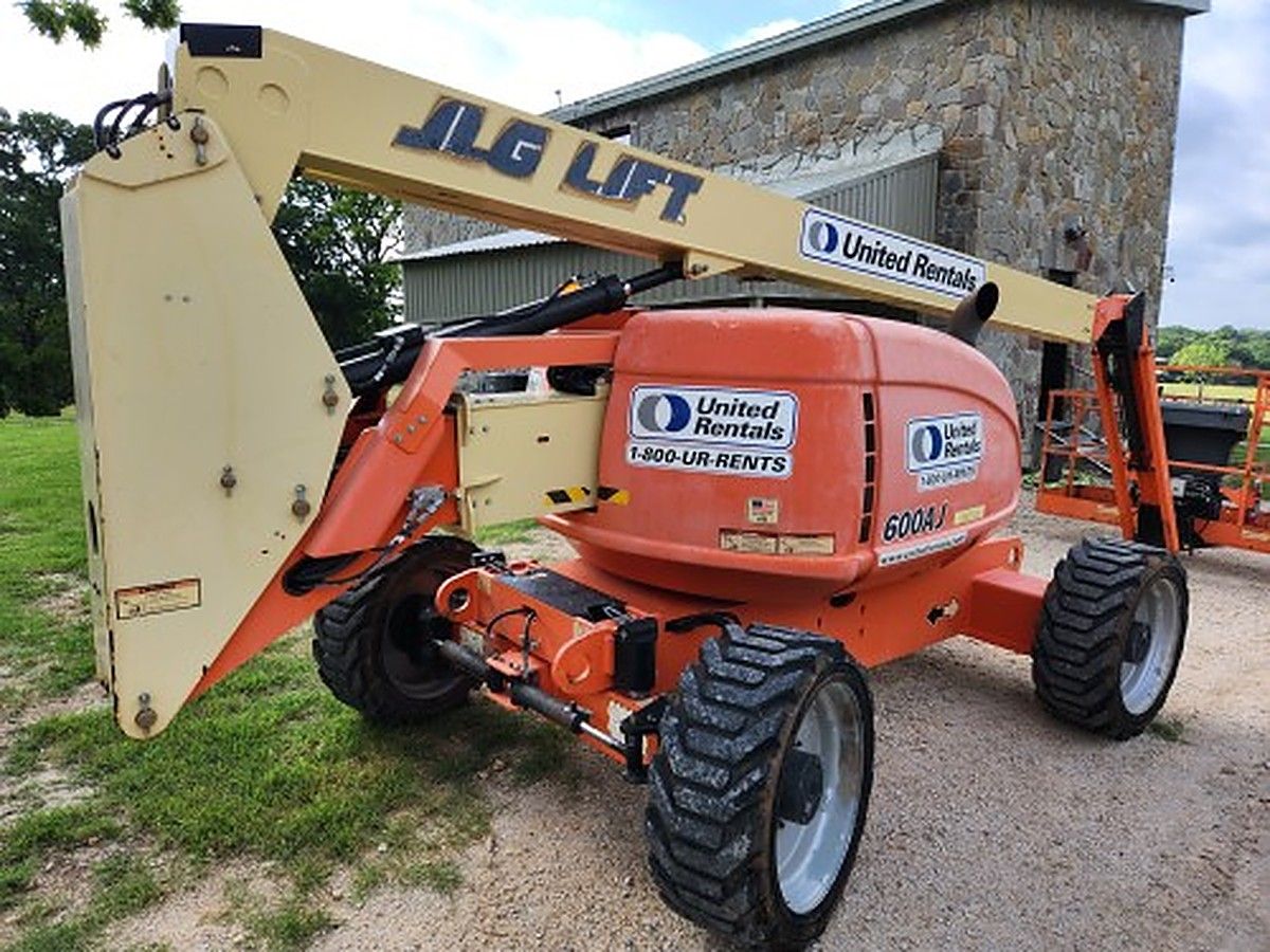 JLG 600AJ photo 2