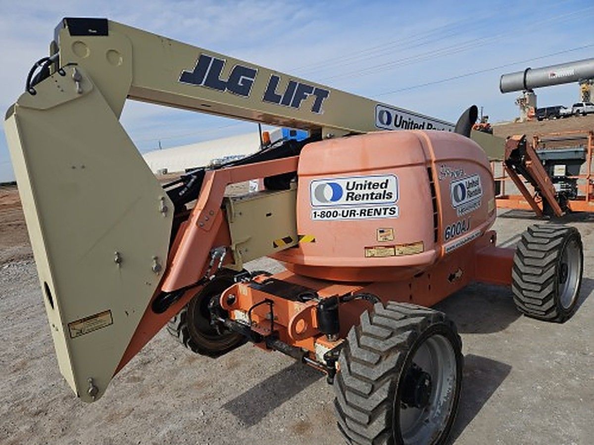 JLG 600AJ photo 2