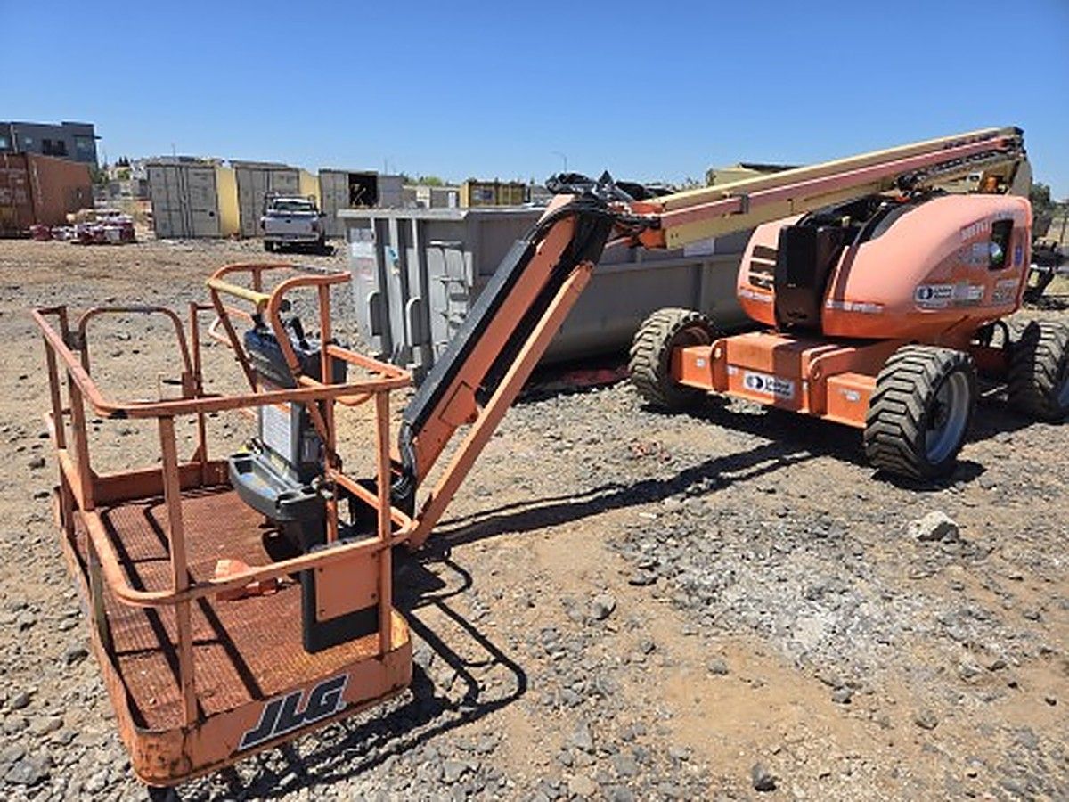 JLG 600AJ photo 2