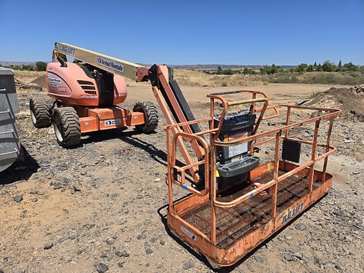 JLG 600AJ photo 3