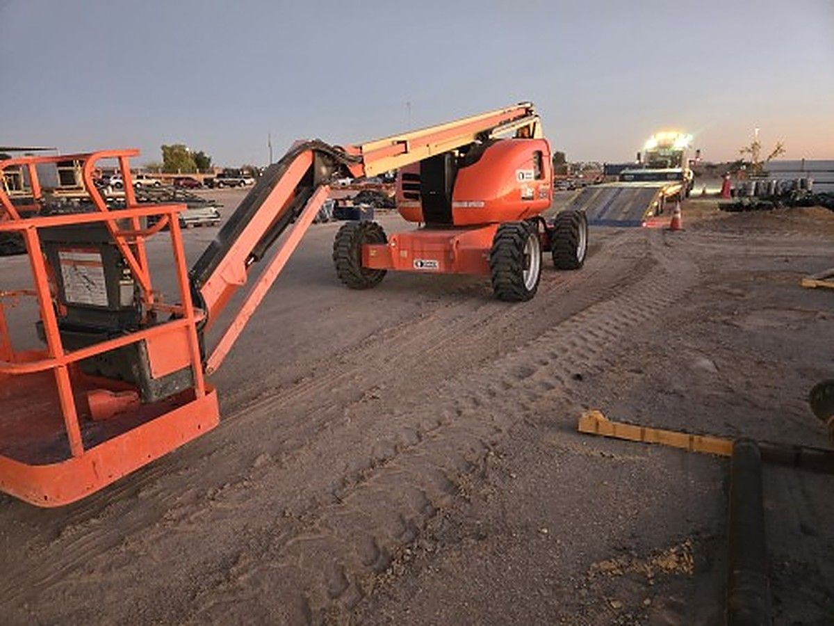 JLG 600AJ photo 4