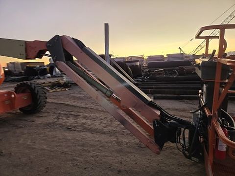 2017 JLG 600AJ Boom 60-64' Articulating