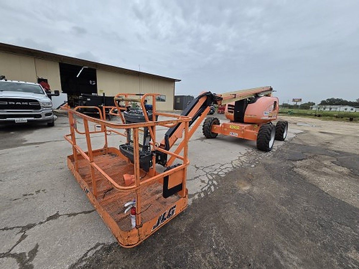 JLG 600AJ photo 3