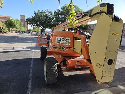2017 JLG 600AJ Boom 60-64' Articulating