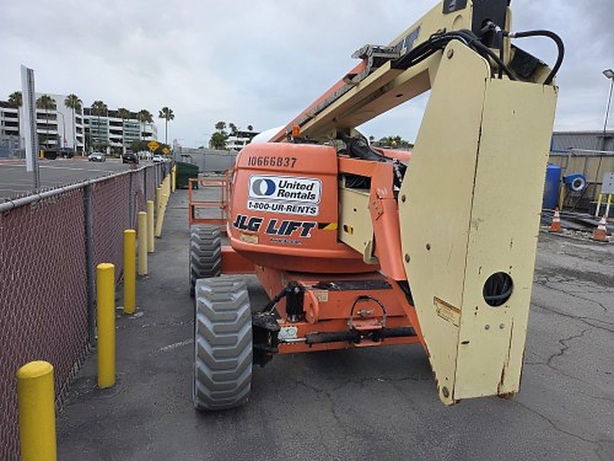 JLG 600AJ photo 2