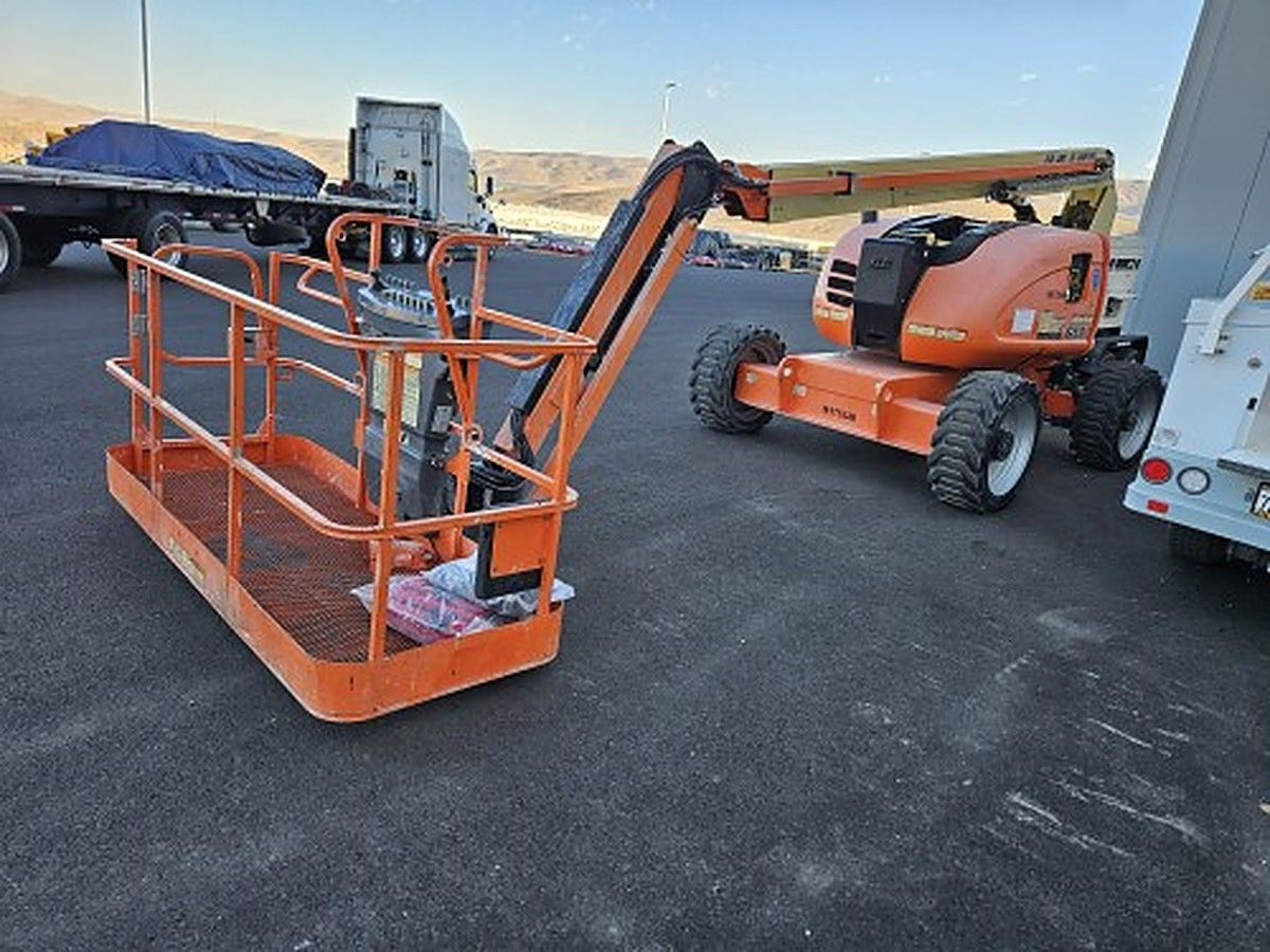 JLG 600AJ photo 9