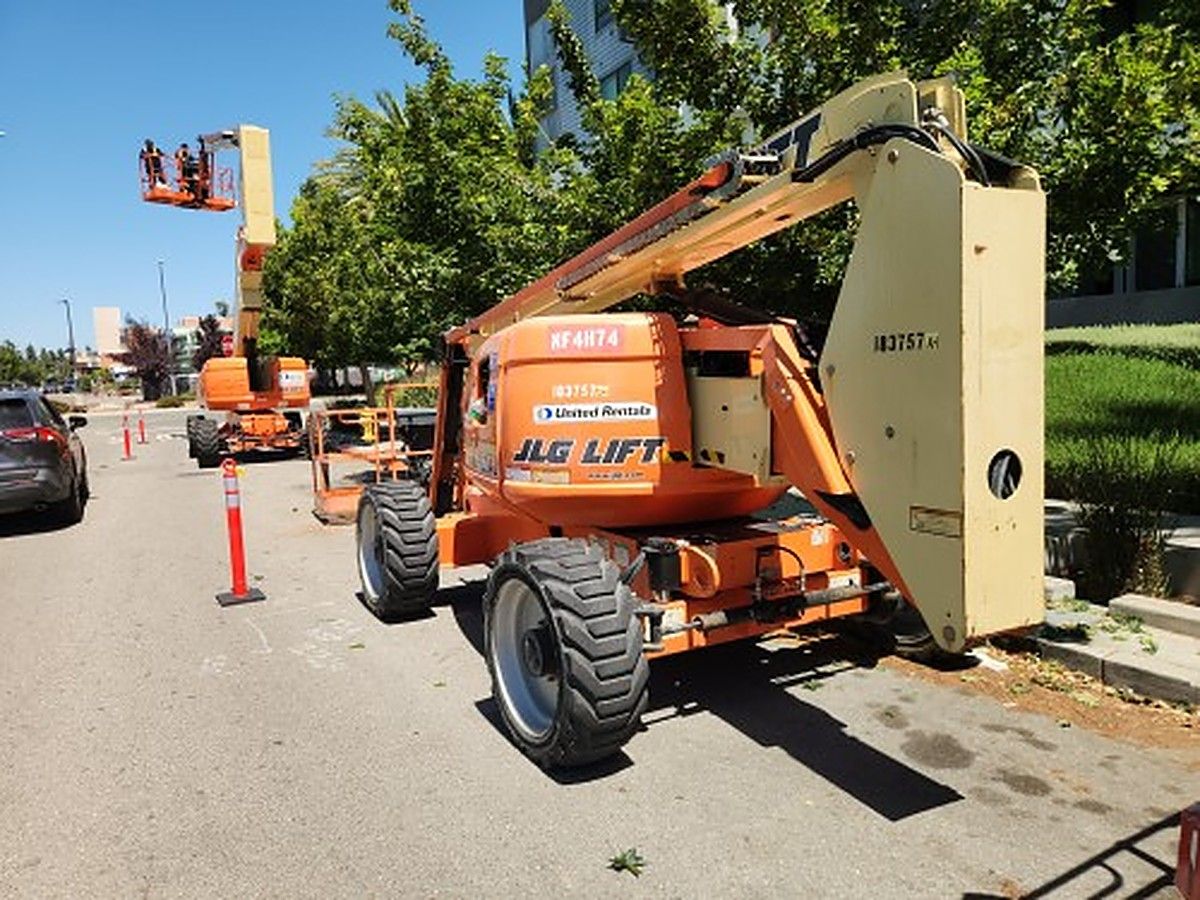 JLG 600AJ photo 2
