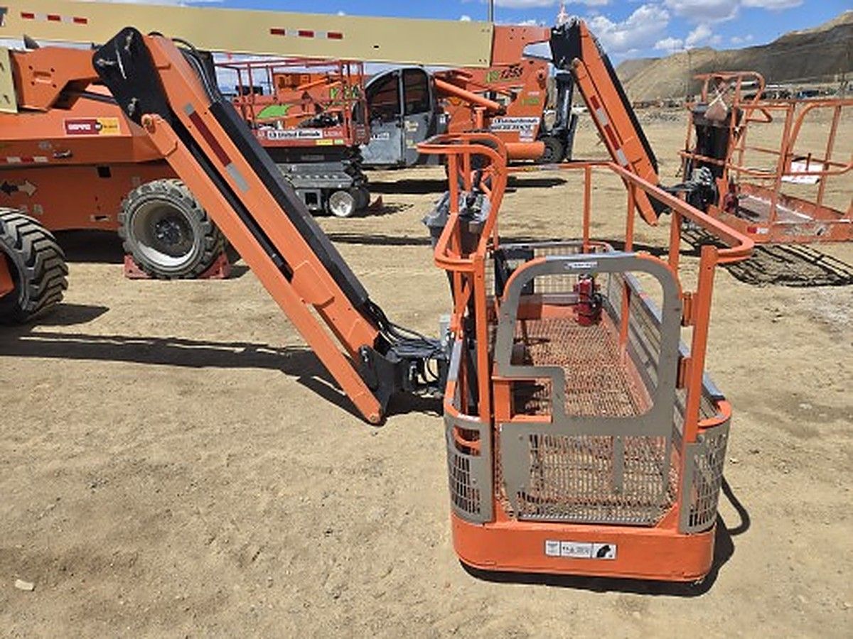JLG 600AJ photo 9