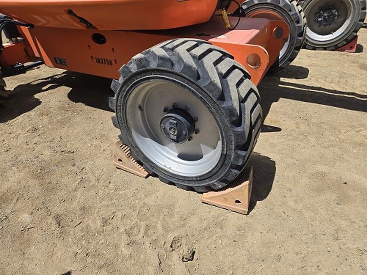 JLG 600AJ photo 10