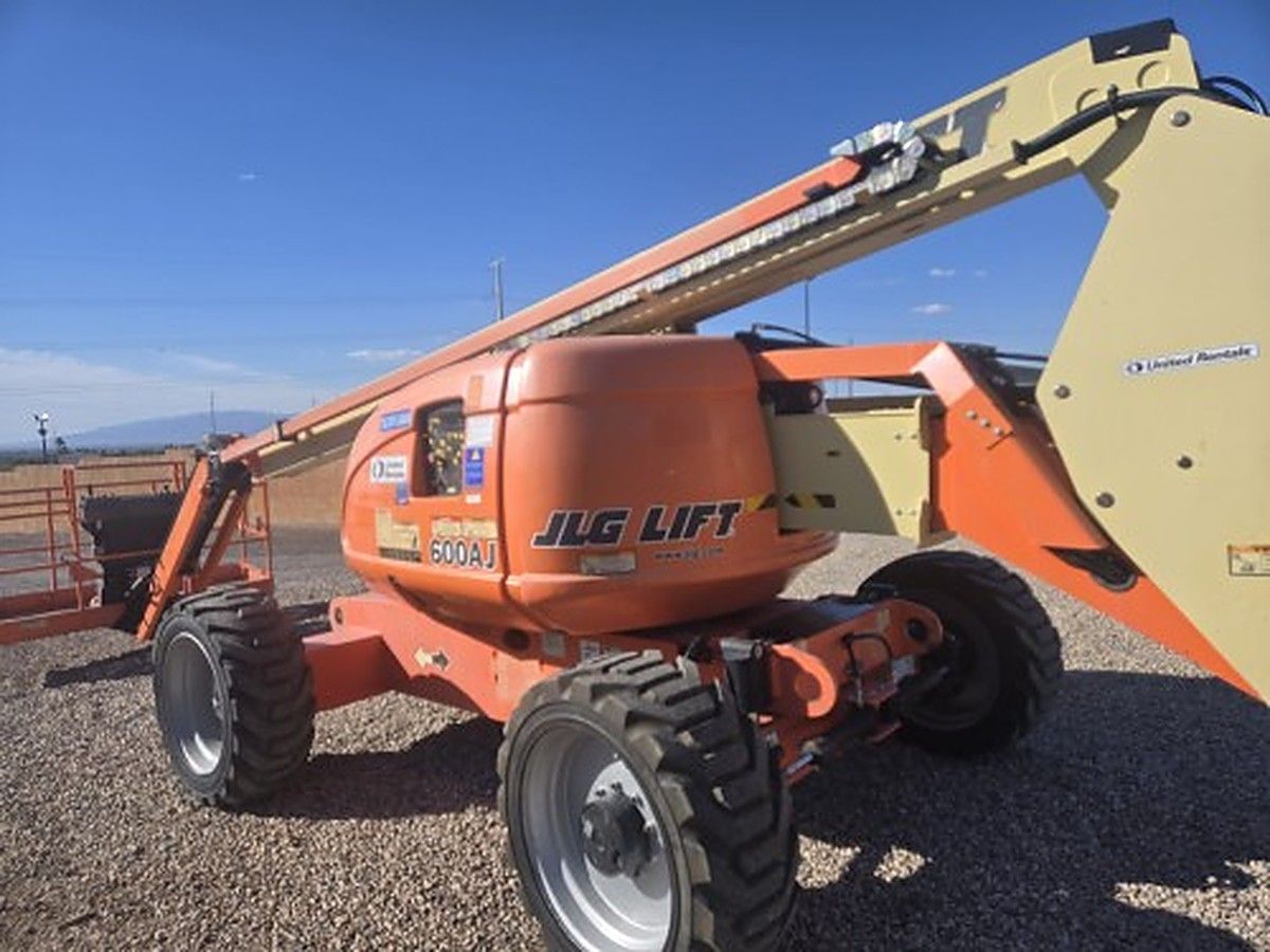 JLG 600AJ photo 3