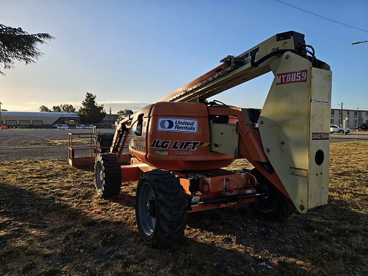 JLG 600AJ photo 2