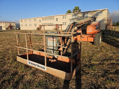 2017 JLG 600AJ Boom 60-64' Articulating