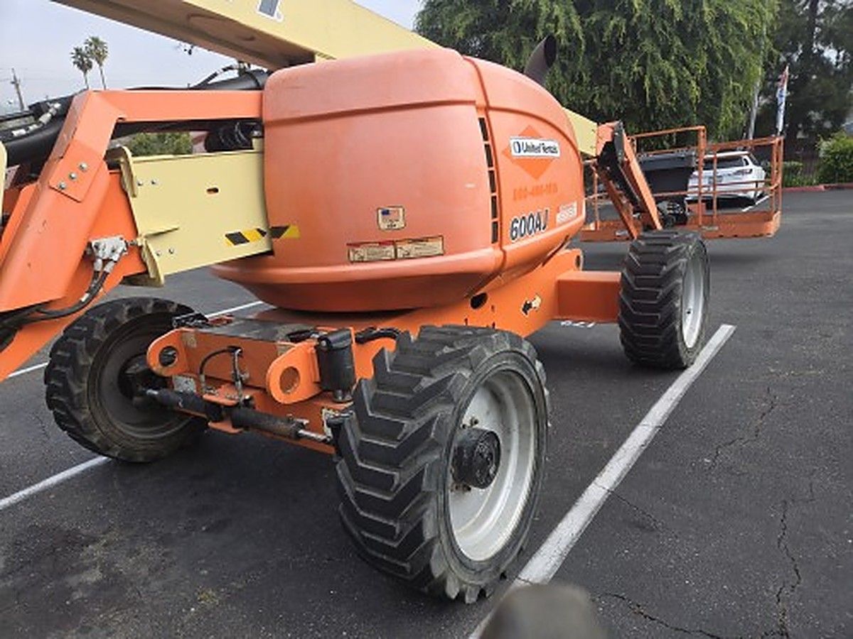 JLG 600AJ photo 3